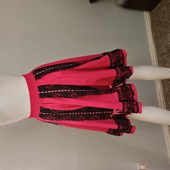 SQUARE UP FASHIONS Hot Pink Black Lace Ruffle Circle Dance Skirt - Picture 6 of 11